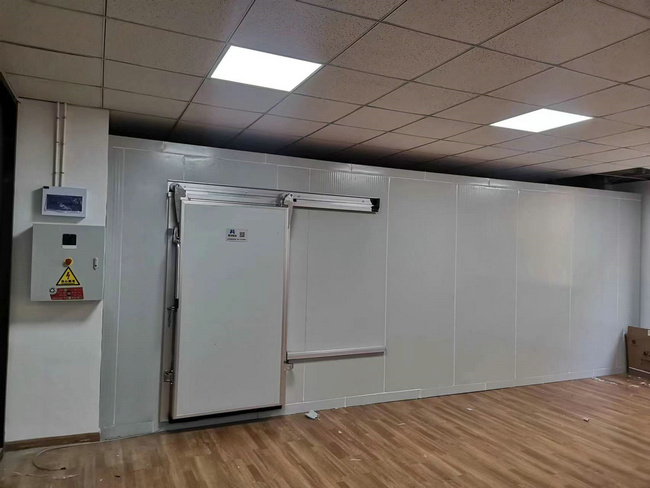 冷庫(kù)制冷系統(tǒng)中有空氣有害嗎？冷庫(kù)建造安全要求